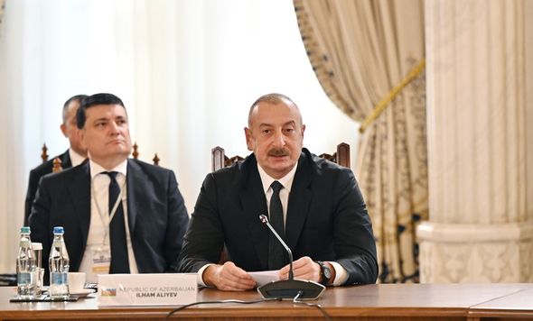 İlham Əliyev Rumıniyada plenar iclasda iştirak etdi - FOTO/VİDEO - YENİLƏNİB