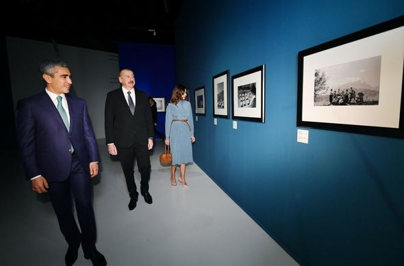 İlham Əliyev və Mehriban Əliyeva Heydər Əliyev Mərkəzində təşkil edilən sərgilərdə - FOTO