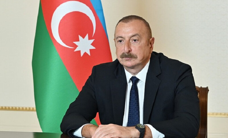 İlham Əliyev 'ASAN Xidmət'in bir qrup əməkdaşını təltif etdi