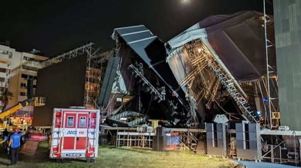 Tarkanın konserti üçün qurulan səhnə çökdü: Yaralanan var - YENİLƏNİB + FOTO/VİDEO