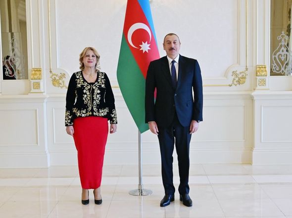 İlham Əliyev ölkəmizə yeni təyin olunmuş səfirləri qəbul etdi - YENİLƏNİB + FOTO