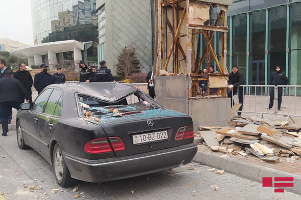 Bakının mərkəzində partlayış: Yaralananlar var - FOTO