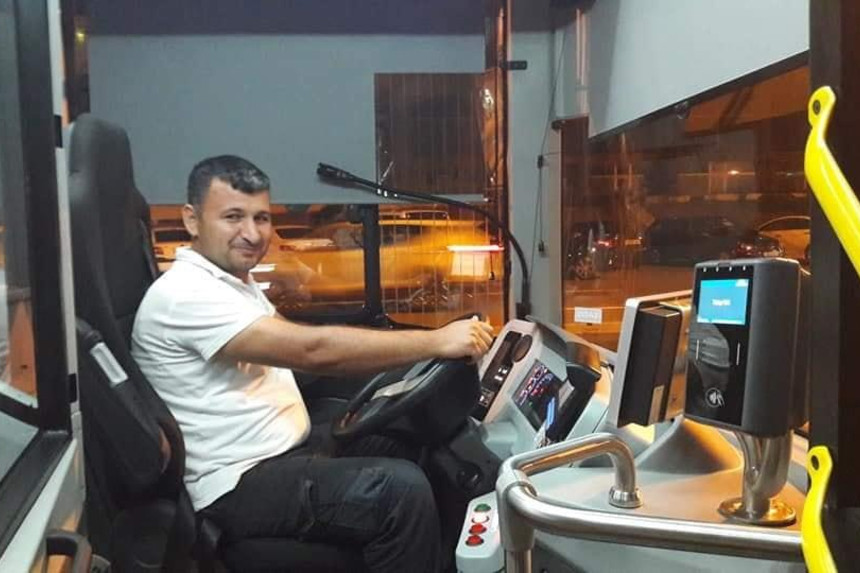 Sükan arxasında foto çəkdirən məktəb direktoru barəsində cinayət işi başlanıb