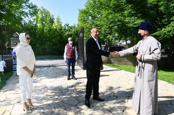 Prezident İlham Əliyev Qəbələnin Nic qəsəbəsindəki Müqəddəs Məryəm Ana Alban kilsəsində olub - FOTO