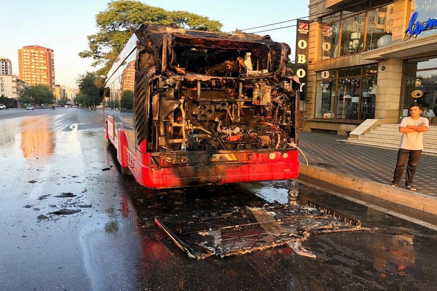 "BakuBus" avtobuslarındakı yanğının ilkin səbəbi açıqlanıb