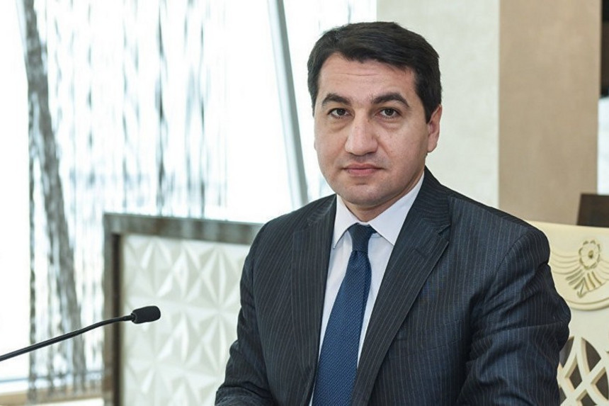 Hikmət Hacıyev: "Ermənistan silah-sursatı hədiyyə alır