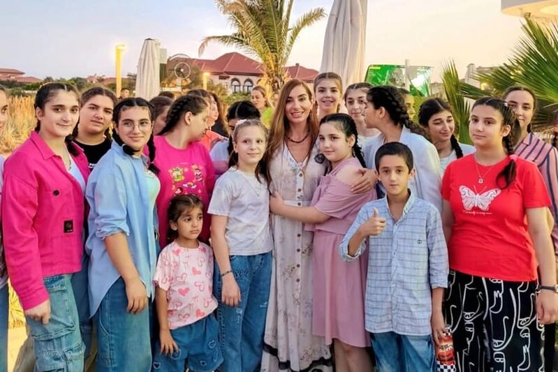 Arzu Əliyeva sosial qayğıya ehtiyacı olan uşaqların 'Sea Breeze'də istirahətini təşkil edib