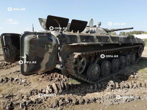 Düşmən daha bir zirehli texnikasını döyüş meydanında qoyub qaçdı - FOTO