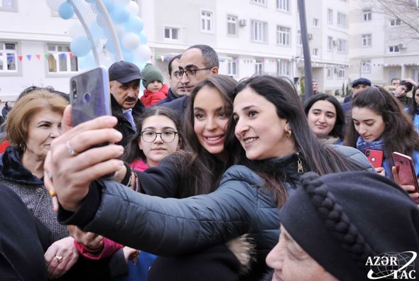 "Bizim həyət" layihəsi çərçivəsində Səbail rayonunda daha bir həyət abadlaşdırıldı - FOTO 
