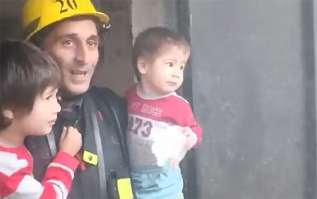 Sumqayıtda yaşayış binasında yanğın olub — Təxliyə 