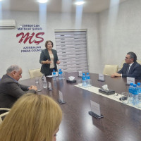 Mətbuat Şurasının Dil Komissiyasının genişləndirilmiş iclası keçirilib - FOTOLAR