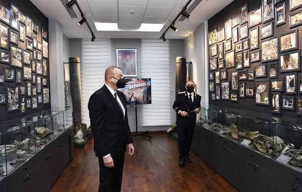 İlham Əliyev Baş Prokurorluğun yeni inzibati binasının açılışında iştirak etdi - YENİLƏNİB + FOTO/VİDEO