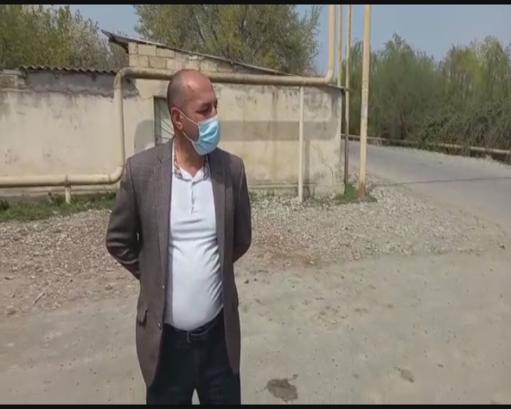 Mingəçevirdə koronavirus xəstəsi ictimai yerdə saxlanılıb - VİDEO