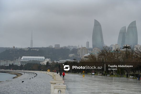 Göydən nur yağır - Bakı küçələrindən FOTOREPORTAJ