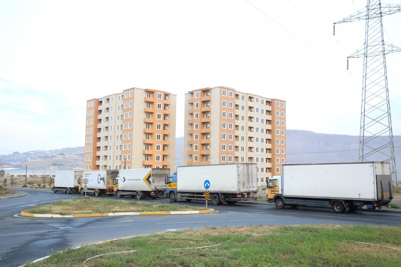 Laçına daha 52 nəfər yola salınıb - FOTO
