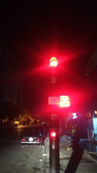 Bakıda müzakirələrə səbəb olan işıqforla bağlı problem həllini tapdı - YENİLƏNİB + FOTO