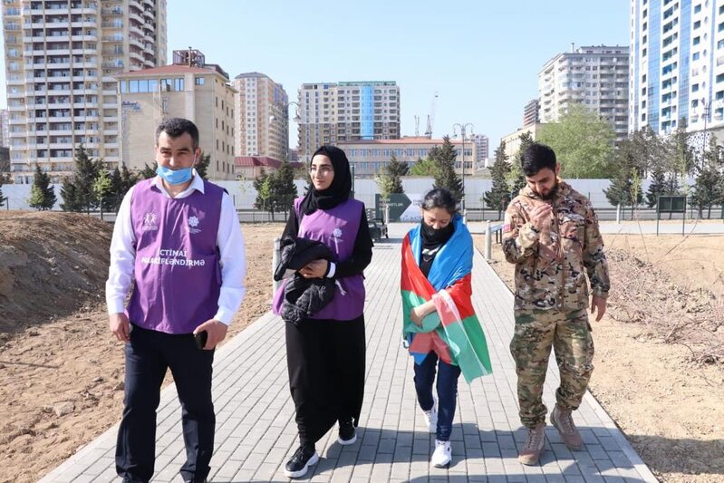 Gənclər təşkilatının nümayəndələri "Şəhid anası ilə bir gün" keçirib - FOTO