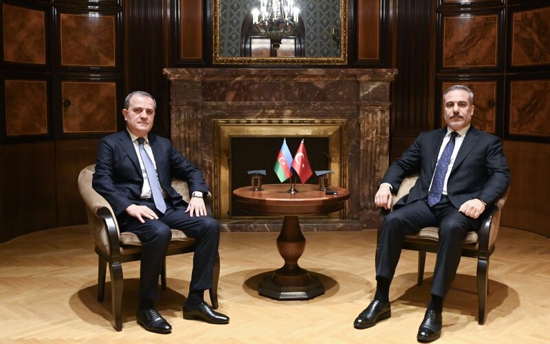 Ceyhun Bayramov Hakan Fidanla görüşdü - FOTO