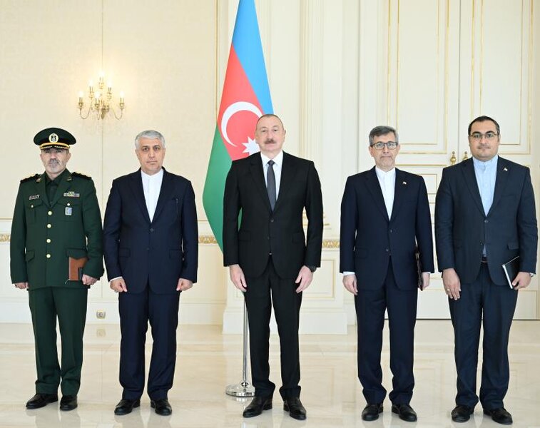 Prezident İranın Azərbaycanda yeni təyin olunmuş səfirinin etimadnaməsini qəbul edib