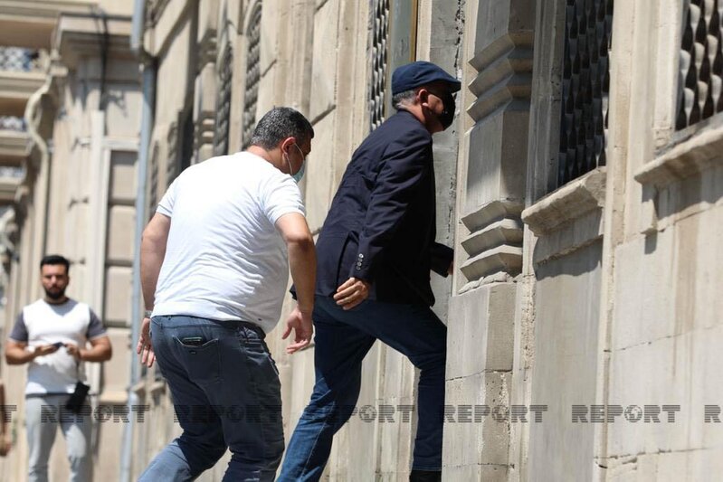 Səlim Müslümov məhkəməyə belə gəldi - FOTO