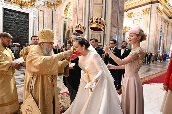 Rusiyada monarxiyanın qayıdışı: 120 ildən sonra Romanovlar sülaləsində toy - FOTO/VİDEO