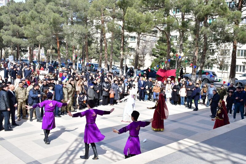 Abşeronda Novruz bayramı böyük izdihamla qeyd olundu - FOTOLAR