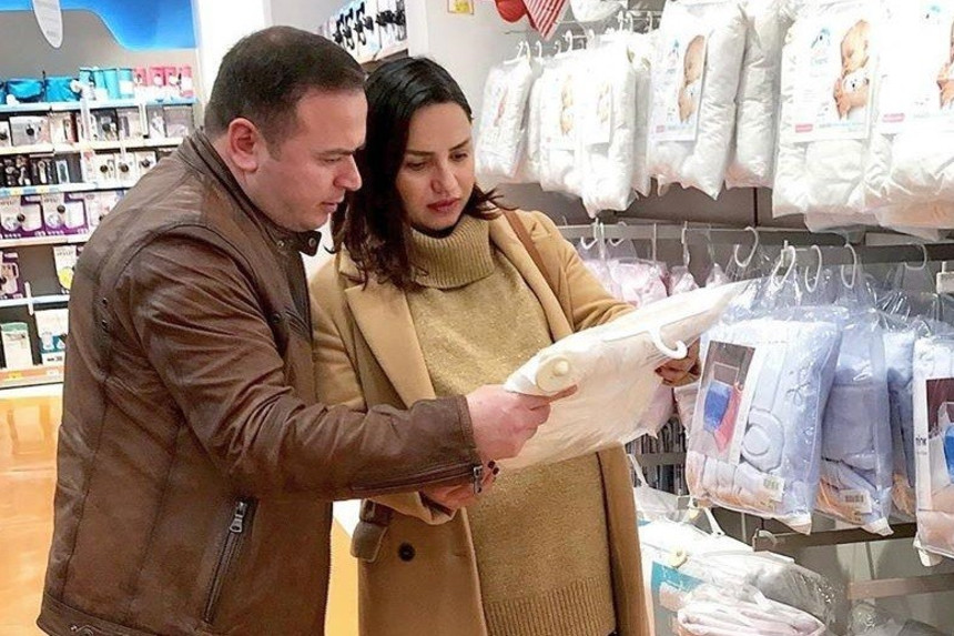 Azərbaycanlı aktrisa ana oldu
