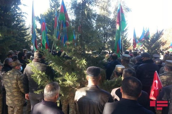 Şəhid polkovnik Babək Səmidli dəfn olunub - FOTO