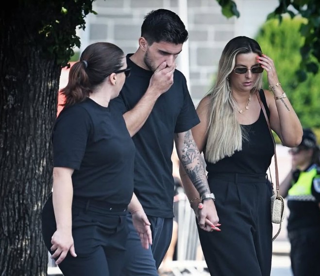 Hamı dəfndə idi, Ronaldo tətildə... - Fotolar