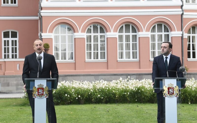 Azərbaycan lideri: 'Tranzit ölkə olmaq üçün mütləq qonşularla yaxşı münasibətlərin olmalıdır
