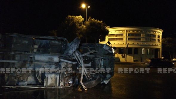"Saray" postunda yük maşını aşıb – FOTO