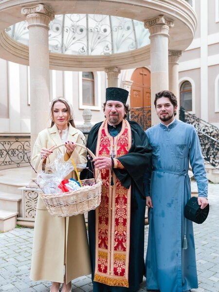 Prezidentin gəlini Pasxa bayramını qeyd etdi - Fotolar