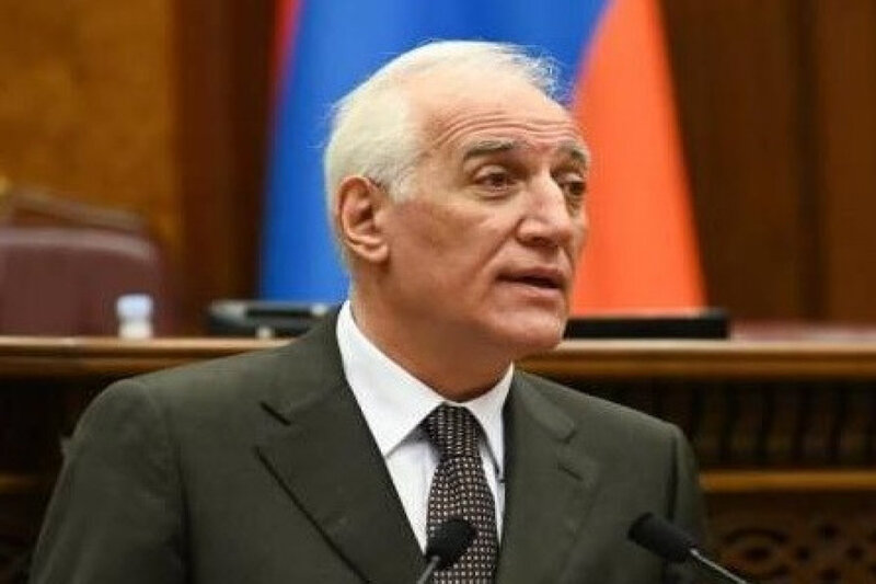 Ermənistan prezidenti Misirə getdi