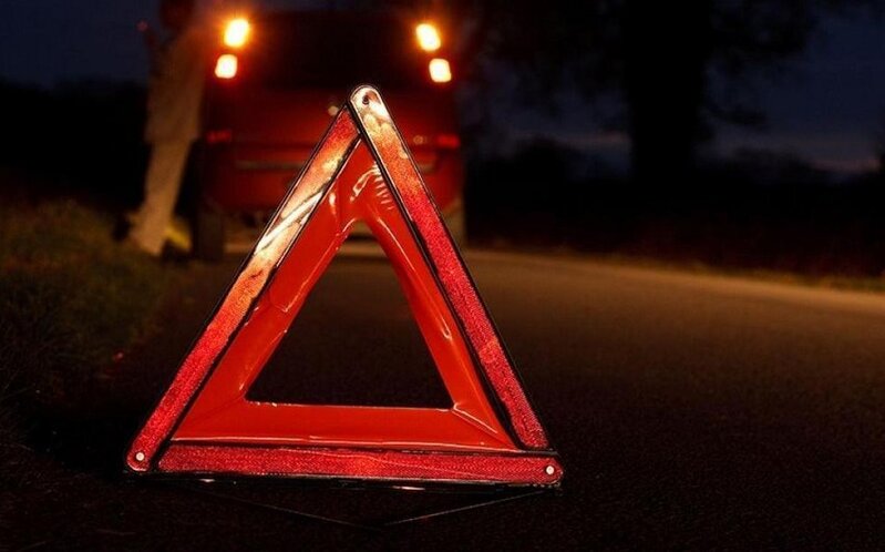 Ağsuda sərnişin mikroavtobusu qəzaya uğradı, xəsarət alanlar var