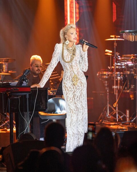 Ajda Pekkan 80 yaşını qeyd edir - FOTOLAR