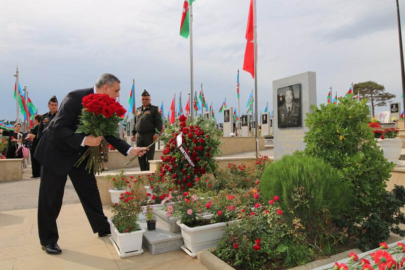 Dövlət Xidmətinin rəhbərliyi anım mərasimlərində iştirak etdi - FOTOLAR