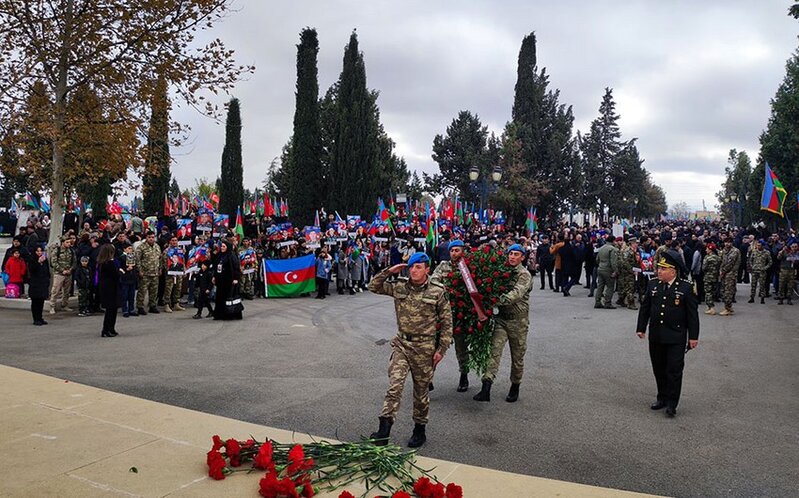 Azərbaycan Ordusunda Zəfər Günü münasibətilə silsilə tədbirlər keçirilib