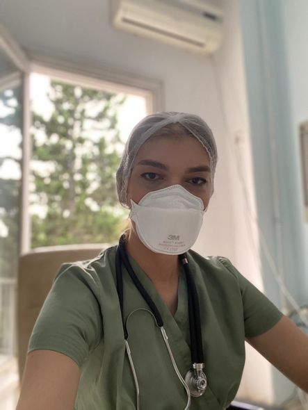 Koronavirus hər gün daha çox adamı yıxır – Pandemiya xəstəxanasının həkimi ilə aktual MÜSAHİBƏ - FOTO