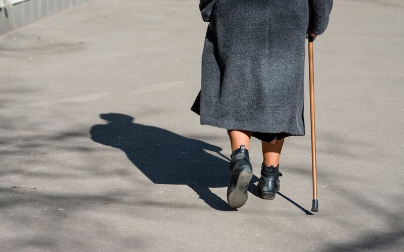 Şəmkirdə 61 yaşlı qadını avtomobil vuraraq öldürüb