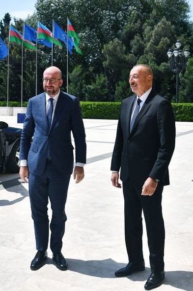 İlham Əliyev və Şarl Mişel birgə işçi nahar ediblər - FOTO