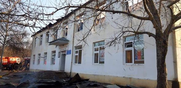 Qubada məktəb binası yandı - FOTO