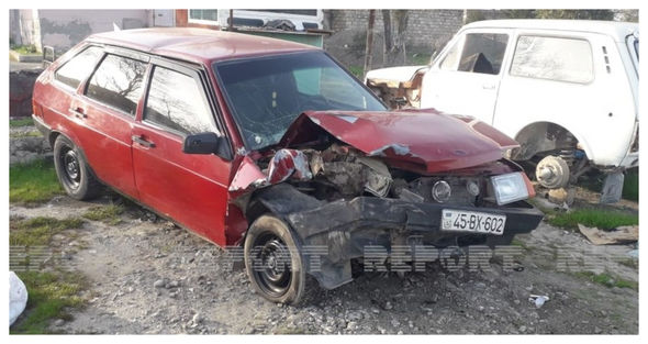 Kürdəmirdə minik və yük avtomobili toqquşub, xəsarət alan var – FOTO 