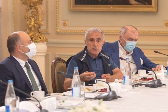 Anar Ələkbərov bir qrup tanınmış mədəniyyət və incəsənət xadimi ilə görüşüb - FOTO