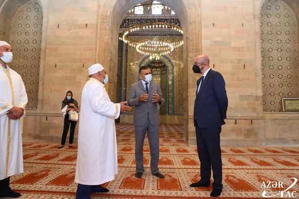 Avropa İttifaqı Şurasının Prezidenti Şamaxı Cümə məscidində - FOTO