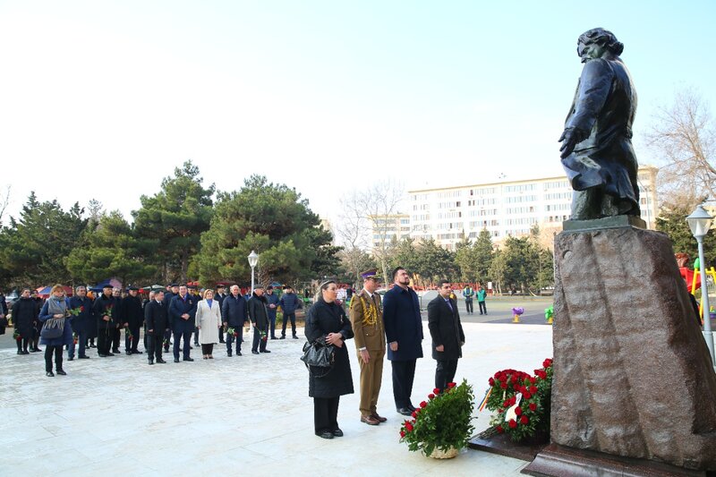 Binəqədi rayonunda Rumıniyanın Milli Mədəniyyət Gününə həsr olunmuş tədbir keçirildi - FOTOLAR