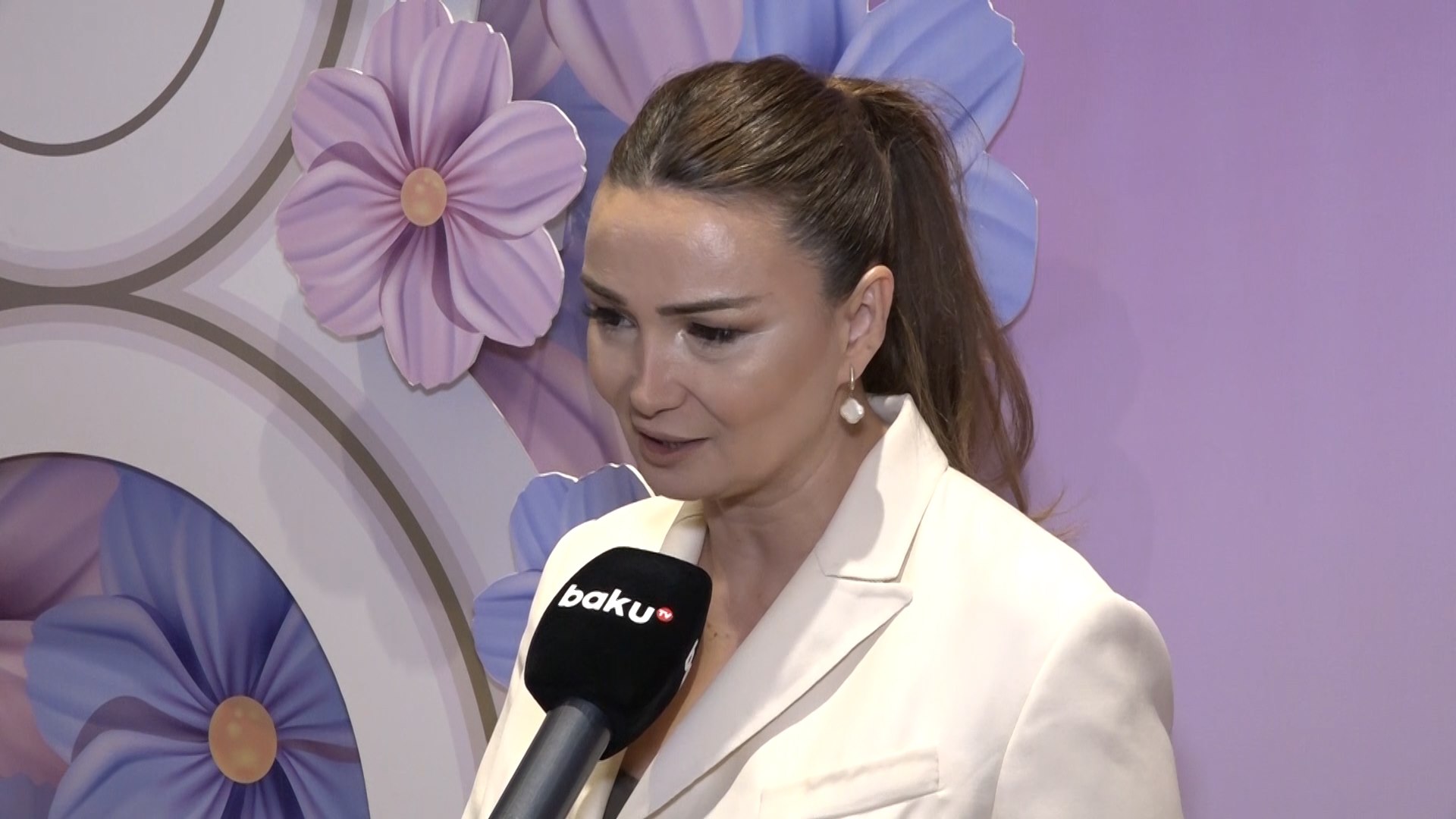 Qənirə Paşayeva: "Heç kim deyə bilməz ki, mənim bir sot torpağım var" - VİDEO