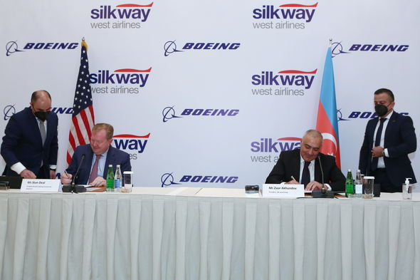 Donanmasını genişləndirən "Silk Way West Airlines" və "Boeing" arasında strateji razılaşma imzalanıb - FOTO