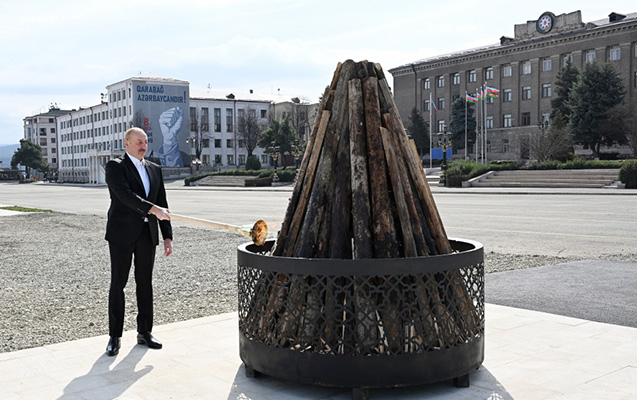 Prezident Xankəndi şəhərində Novruz tonqalını alovlandırdı - FOTO