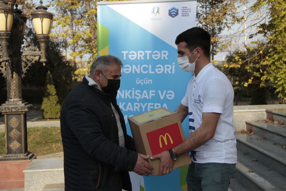 Könüllülər Vətən müharibəsində zərərçəkmişlərə dəstək oldu - FOTO