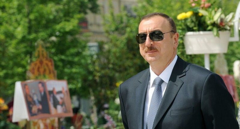 İlham Əliyev barədə institut yoldaşlarının və tələbələrinin xatirələri - FOTO